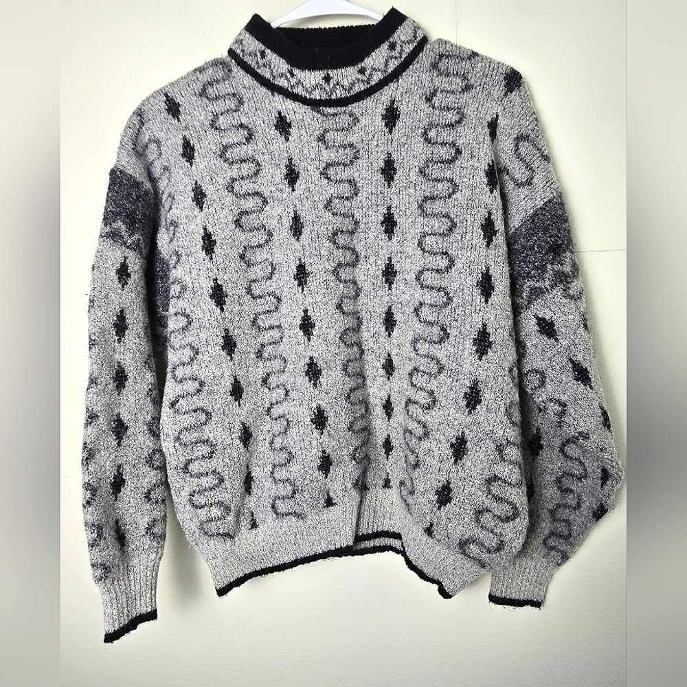 Vintage Men's Mondo Made In Italy Wool Blend Sweater, Size Medium‎